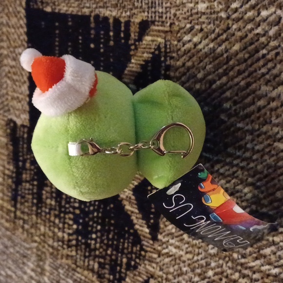 4/$60 New Green Plush Among Us Character with Santa Hat Keychain - Picture 6 of 7